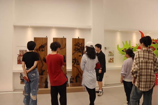 桃李春风——2024届温州大学服装展示专业毕业展在鹿展出(图2)
