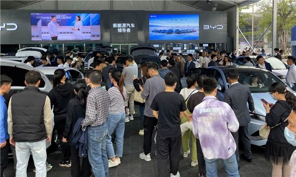 kaiyun网站：开春首场2024广西车交会3月22-24日会展中心举办(图4)