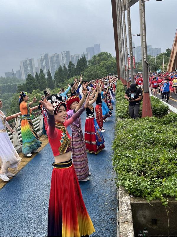 “随心奔跑·快乐随行”——2024贵阳马拉松在贵阳国际会展中心正式拉开帷幕(图7)