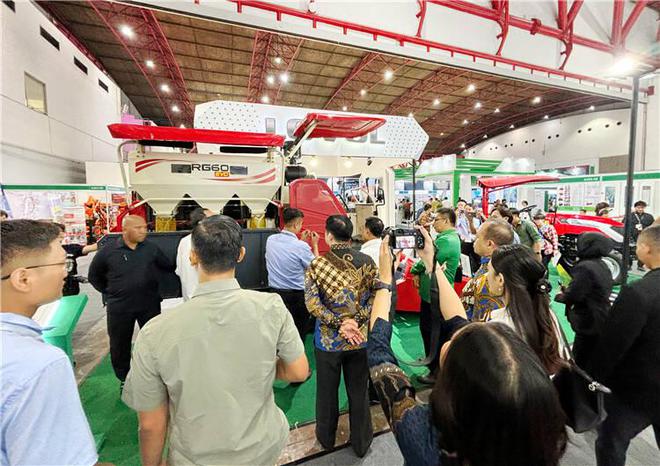 kaiyun：闪耀东南亚潍柴雷沃亮相2024年印尼雅加达农业展览会