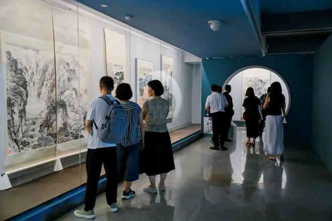 文化和旅游部2024年全国美术馆馆藏精品展出季入选项目｜在“长风几万里”中感悟传统山水诗意精神