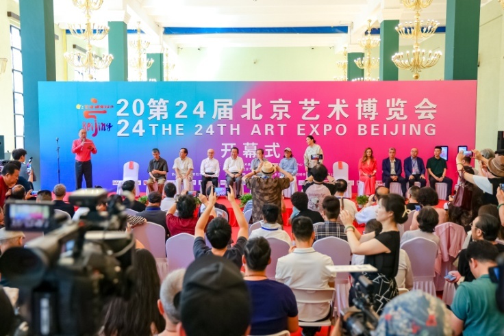 2024北京艺博会“艺启未来共创共融”12岁少年郎云畅跻身展览刷新纪录(图1)