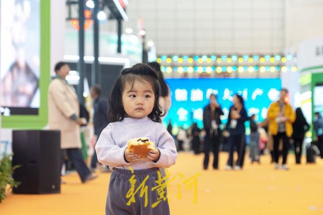 泉水人家品牌组团亮相！2024年全国粮油和大豆产业博览会在济开幕(图5)