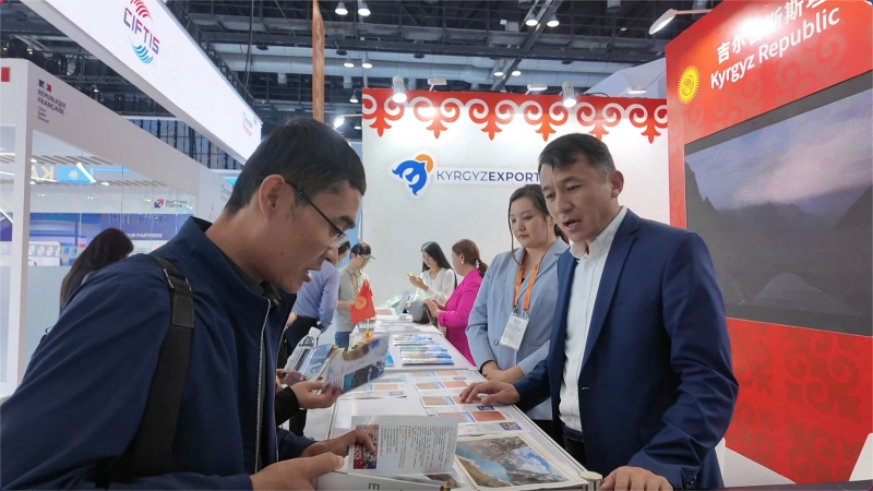 2024服贸会新观察：2天加了300个微信国际展商展会忙(图5)