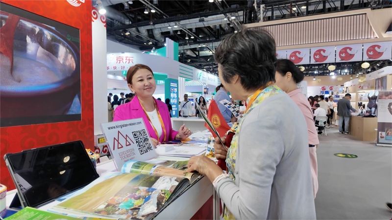 2024服贸会新观察：2天加了300个微信国际展商展会忙(图4)