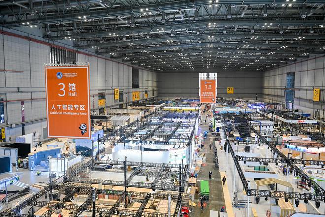 进博直击｜冲刺！进博会所有展台主体结构将于11月2日完成(图3)