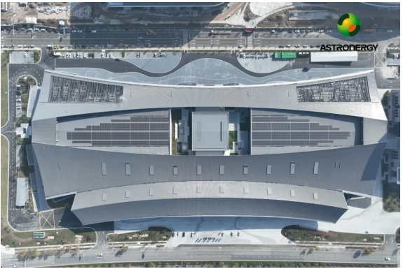 正泰新能ASTRON系列组件：以卓越性能助力丽水会展中心绿色升级(图2)