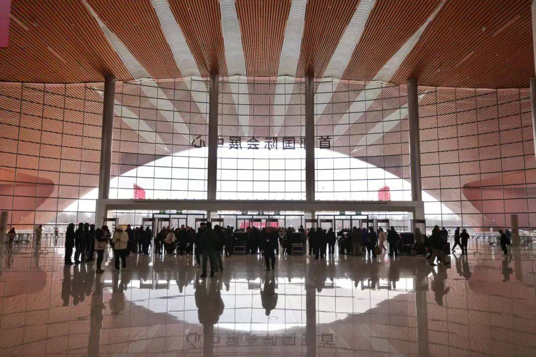 首都国际会展中心投入运行首展迎“开门红”(图1)