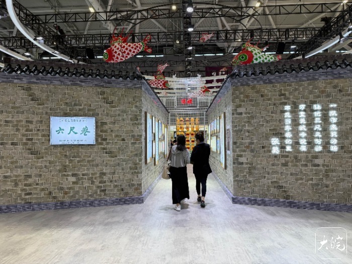 kaiyun网站：徽风皖韵闪耀深圳文博会六尺巷领衔展示安徽文化之美(图2)