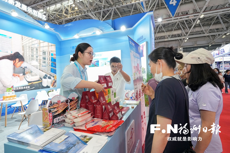 在福州“渔”见世界渔博会展馆里跃动着全球共赢的合作火花(图1)