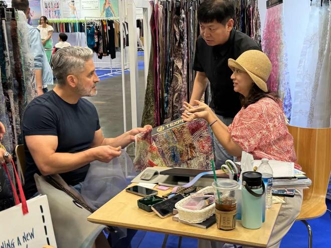 2024中国纺织品服装贸易展览会(纽约)启幕(图2)