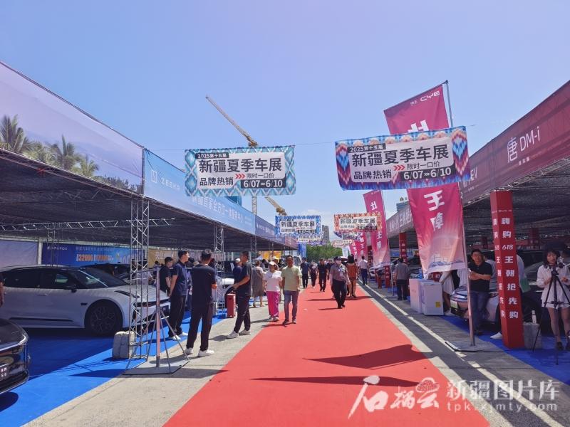 辉煌70年奋进新征程丨从“购物车”看新疆消费市场变迁(图3)