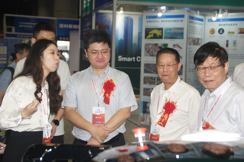 2026新型智慧城市建设成果博览会暨信息技术与数据中心数据管理展览会(图13)