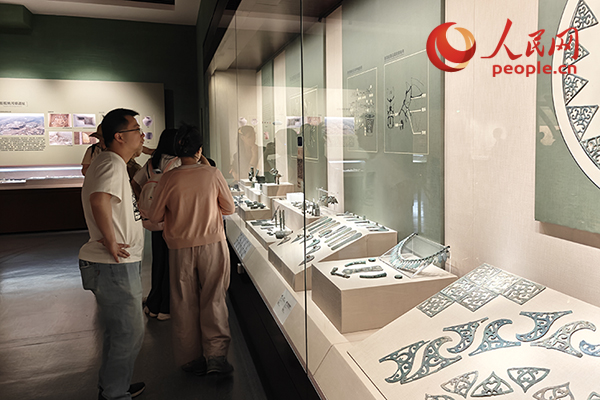 kaiyun网站：文化中国行丨2025年暑期全国博物馆接待观众突破3亿人次创历史新高(图1)