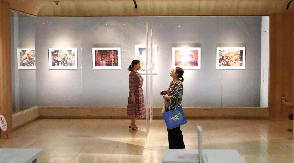 全球摄影师百余幅佳作讲述广州故事这个展览不容错过(图4)