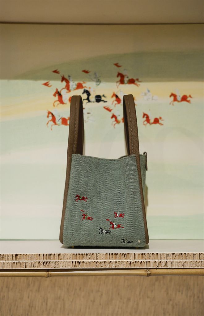 中国品牌展览IP“远山有声”再登巴黎时装周(图11)