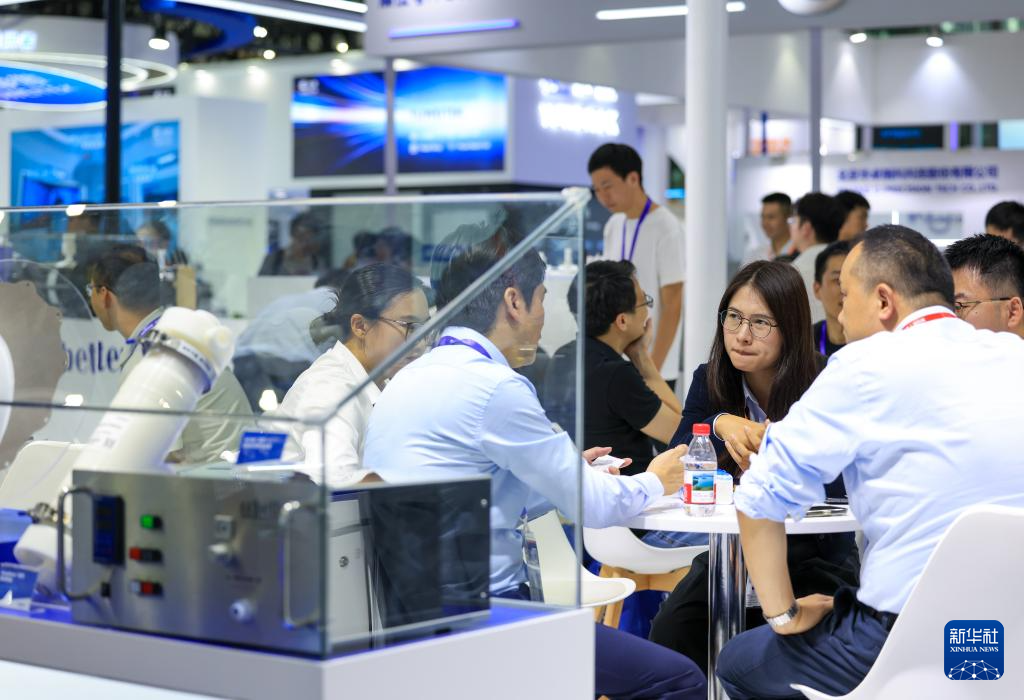 2025湾区半导体产业生态博览会开幕(图8)