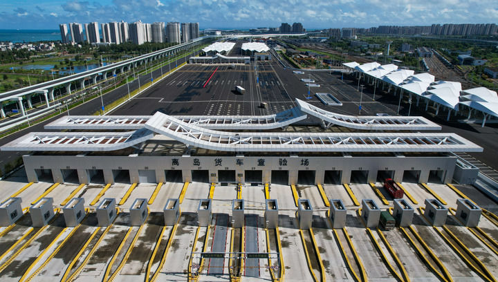 思想之光照亮奋进之路——以习近平同志为核心的党中央引领中国经济社会高质量发展迈向新境界(图14)