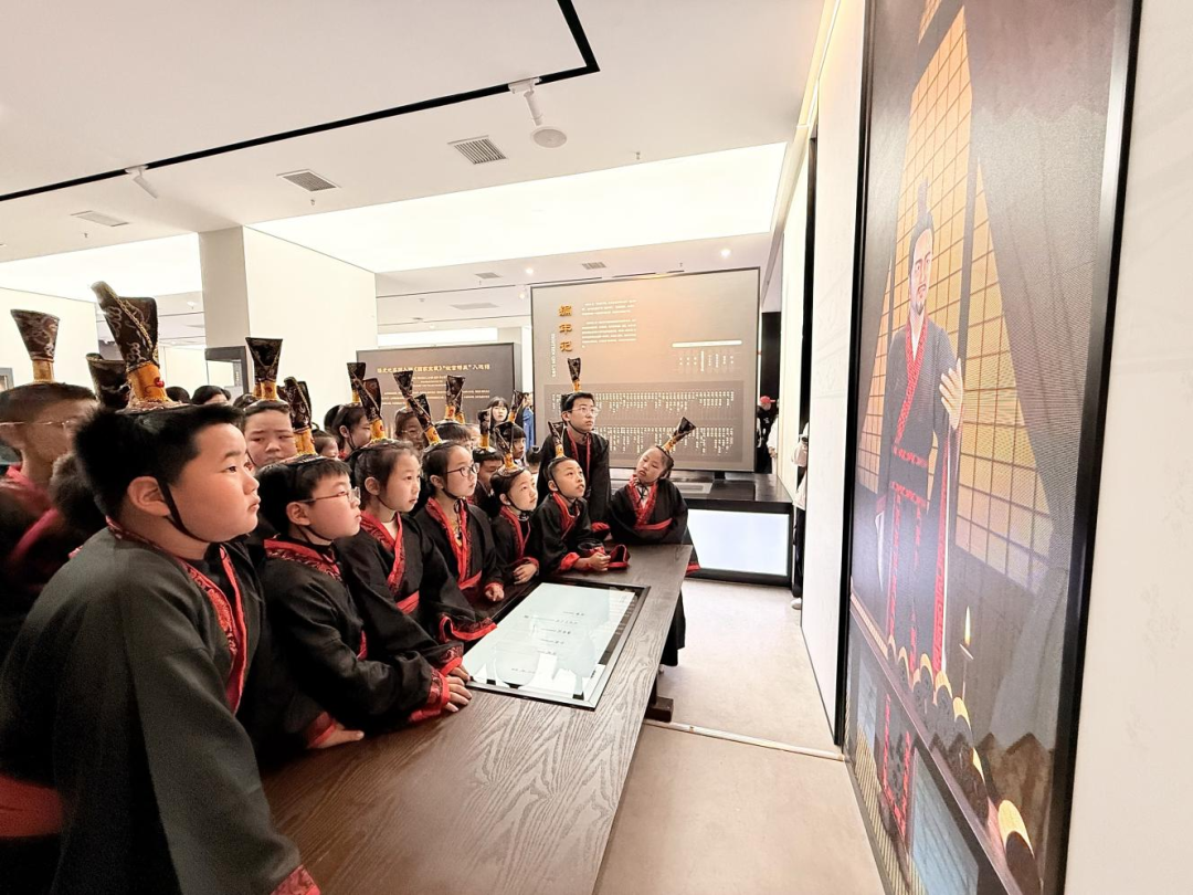 kaiyun网站：在这里看见接续奋斗的足迹br(图9)