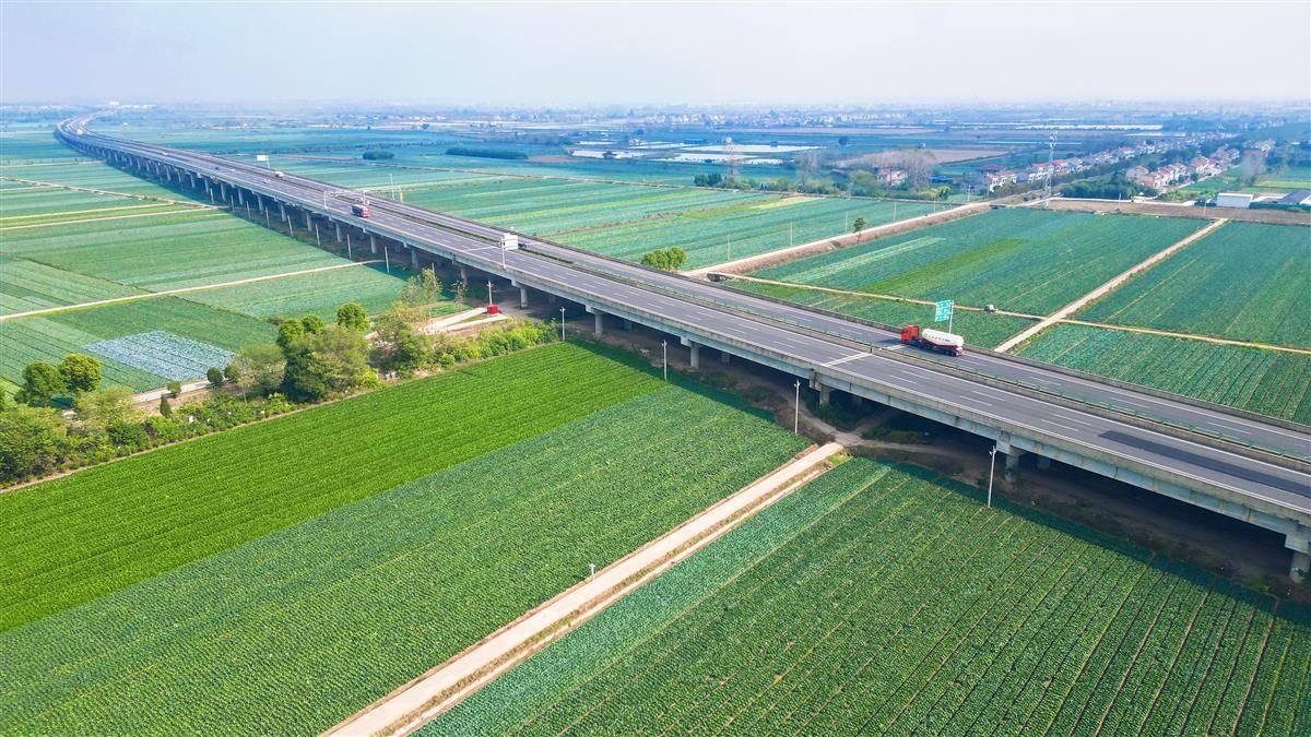 kaiyun网站：在这里看见接续奋斗的足迹br(图13)