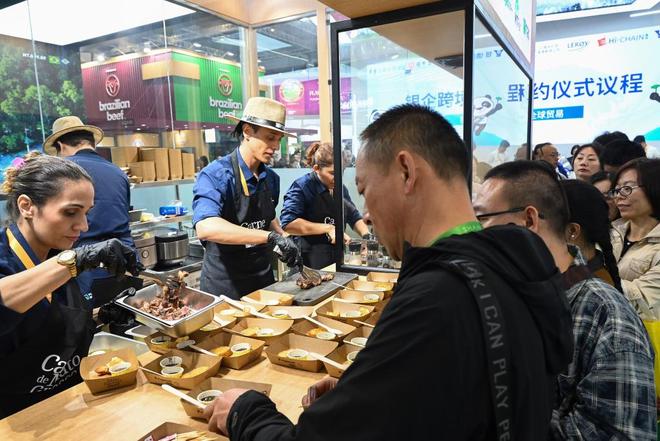 进博直击｜美食博览一场从全球农场到中国餐桌的舌尖旅行(图10)