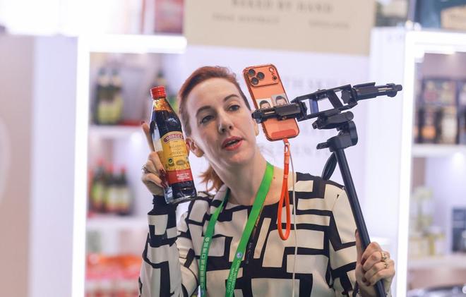 进博直击｜美食博览一场从全球农场到中国餐桌的舌尖旅行(图21)