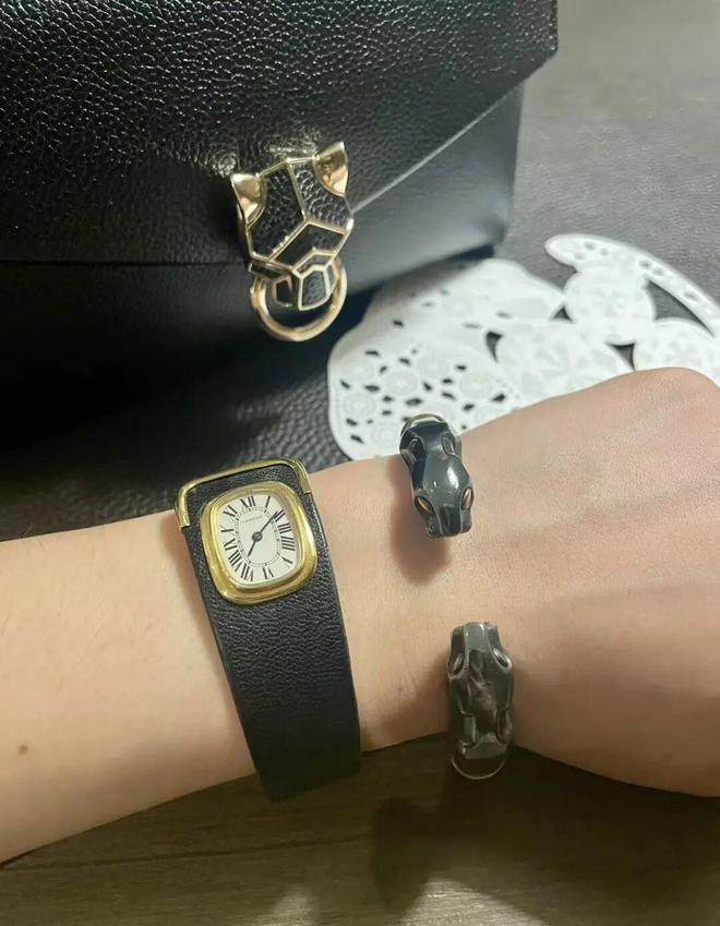 kaiyun：跟着藏家逛展览：矿石奇珍与她的百件珠宝(图10)