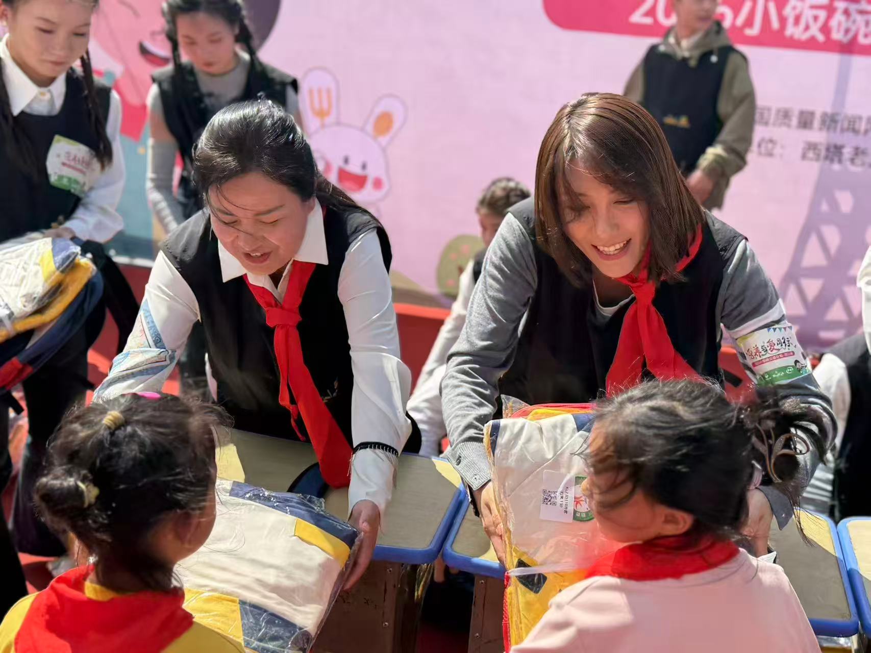 小饭碗盛载大未来多方聚力筑就儿童营养健康守护网(图3)