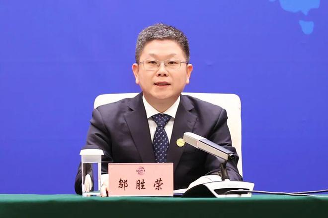 kaiyun网站：中国贸促会举行2026年中国会展经济国际合作论坛专题新闻发布会(图2)