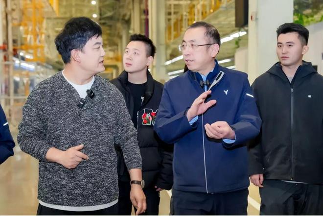 kaiyun网站：50万预算新首选？岚图泰山首月交付量揭示消费风向标(图3)