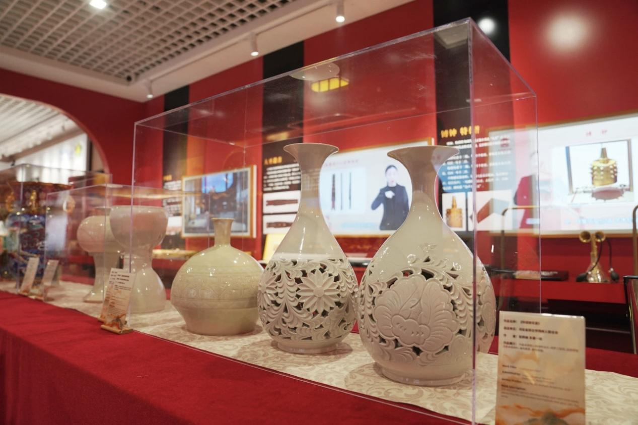 kaiyun：冀艺生辉河北曲阳残疾人定瓷作品在北京故宫展出