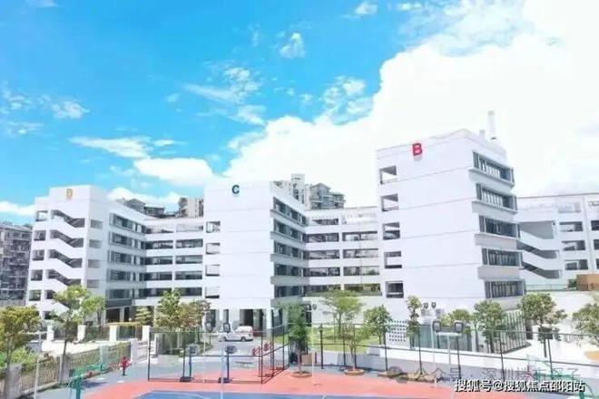 ⚡认证中建鹏程云筑售楼处发布：荣耀开盘全球期待！(图10)